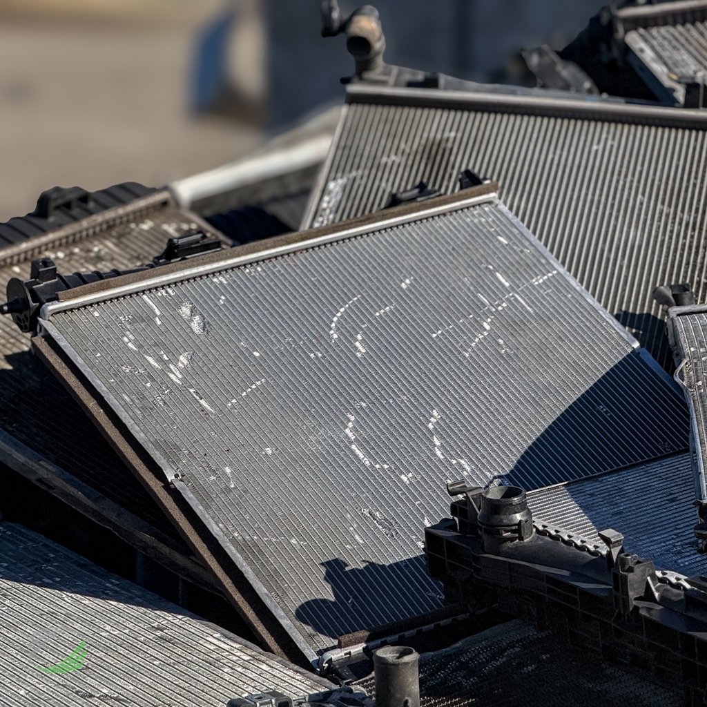 Automotive aluminum radiator