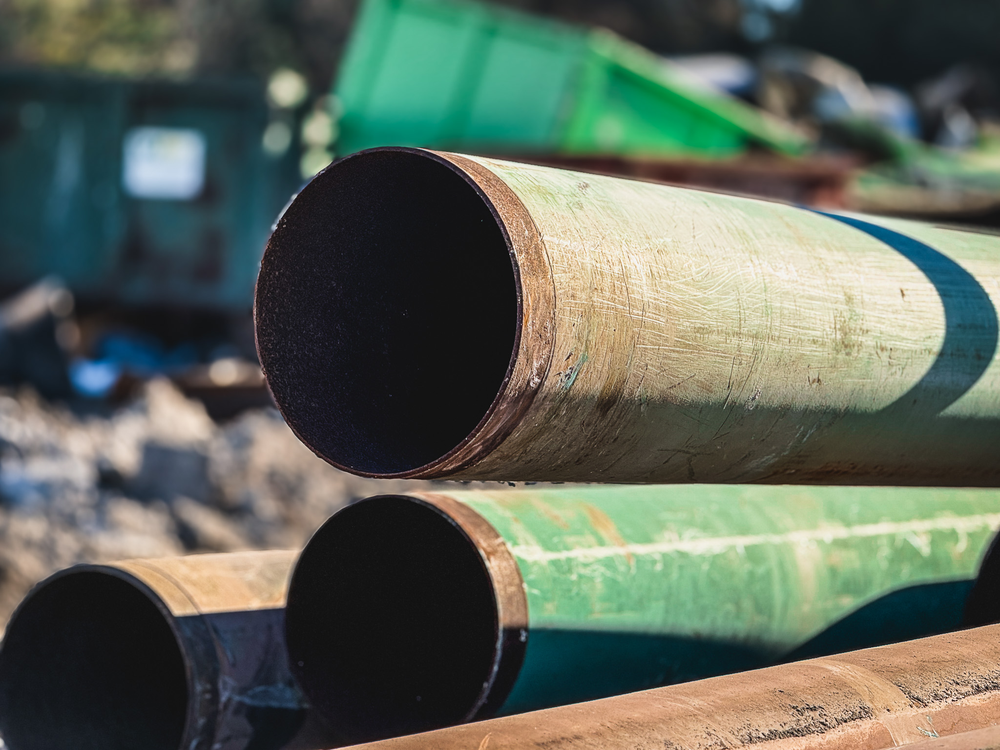 Cut heavy plate steel pieces